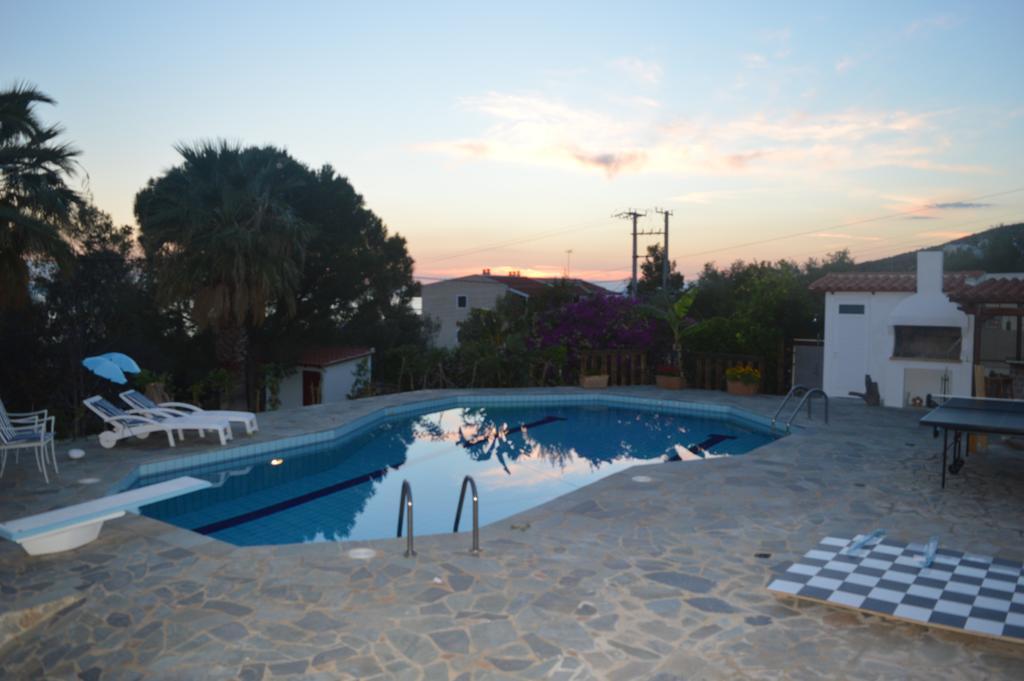 Villa Suites Lagonisi Luxury Экстерьер фото